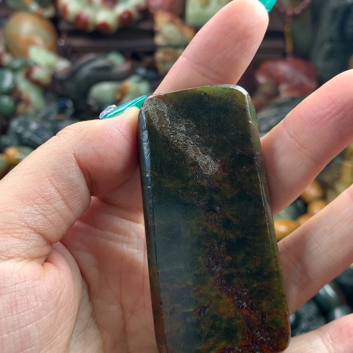 岫岩河磨玉（透闪石质玉）把件未镶嵌