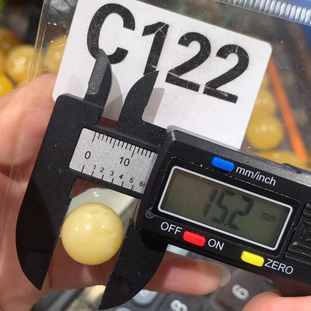 未镶嵌琥珀珠宝奇石