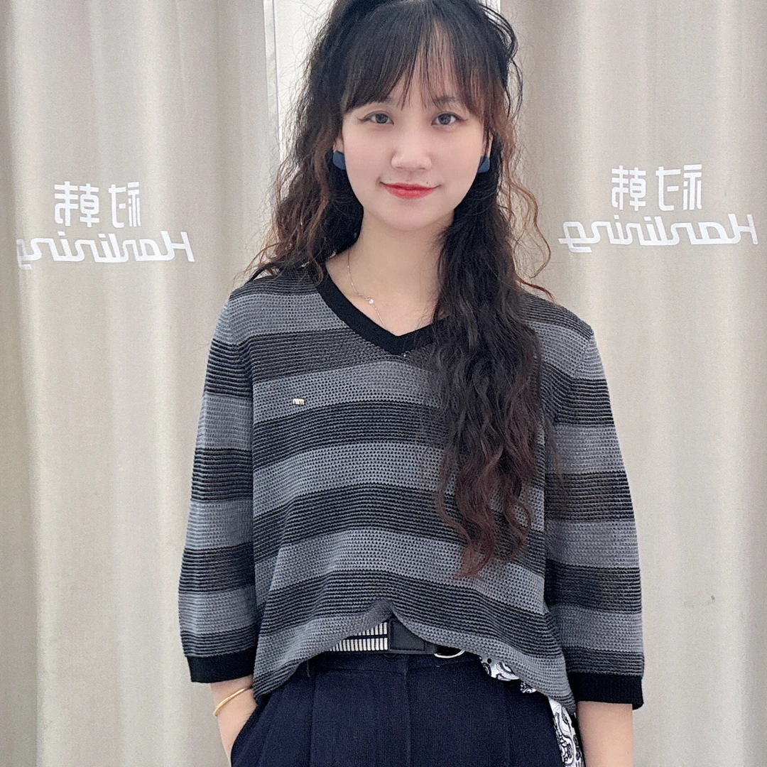 长袖常规女常规拼色V领毛针织衫秋冬条纹宽松JC9167