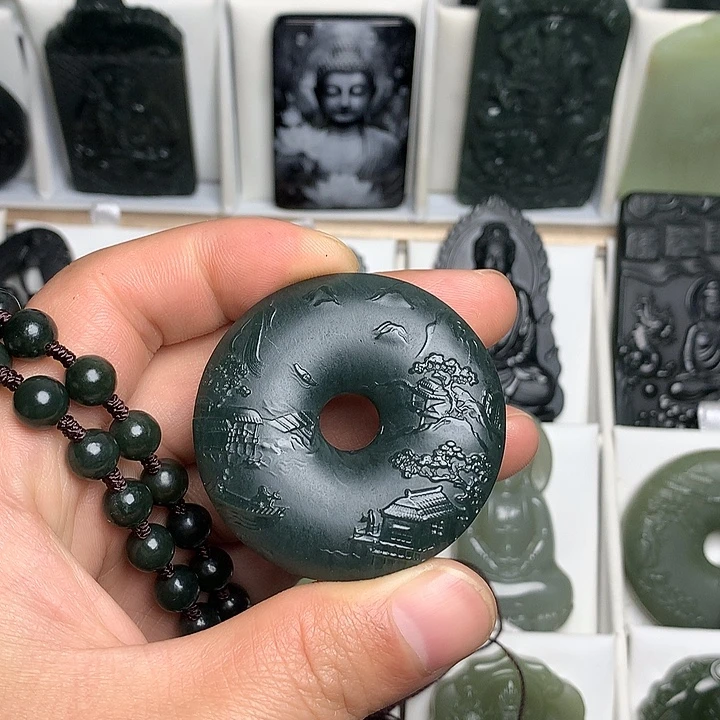 和田玉（糖玉）未镶嵌颈饰