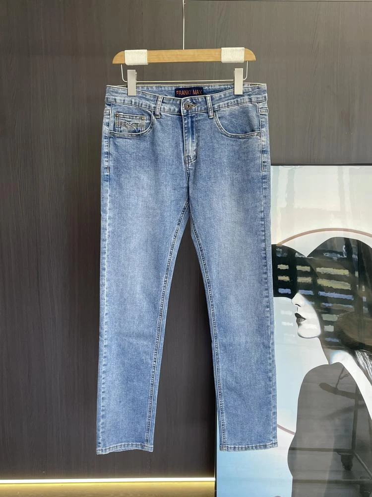 24983-做旧牛仔裤（波哥试穿32码）宽松