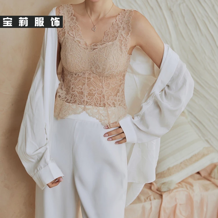 浮雕花卉蕾丝美背WQ9009