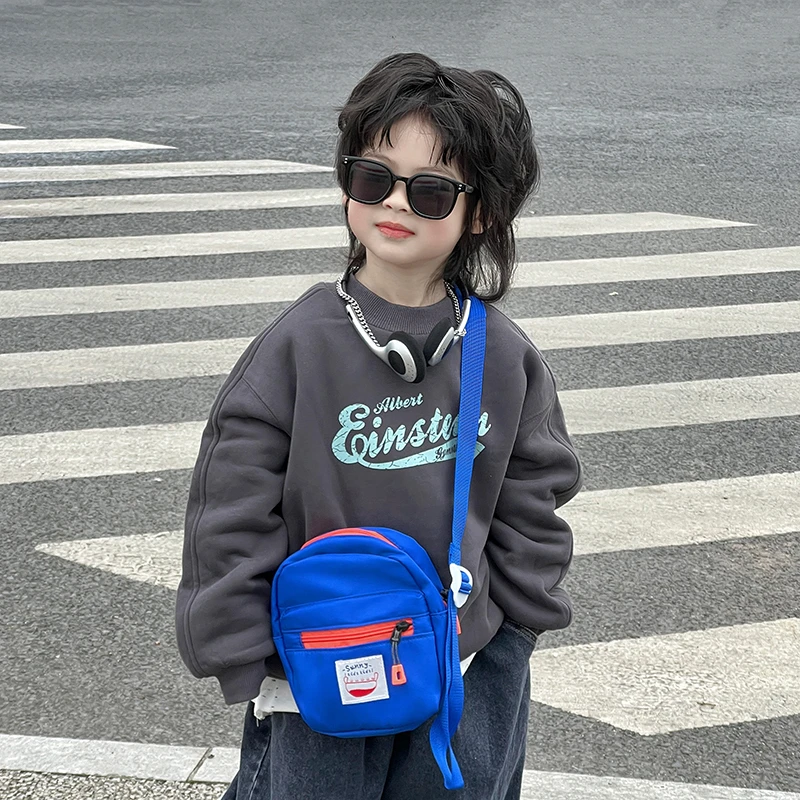 男童斜挎包时尚小包潮休闲百搭单肩小布包外出游玩儿童包包零钱包