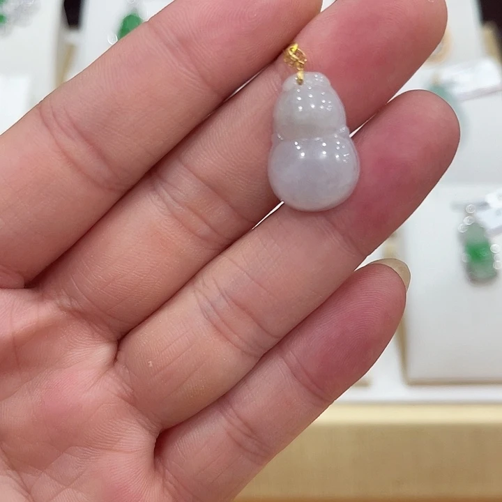 翡翠18K金镶嵌颈饰翡翠葫芦