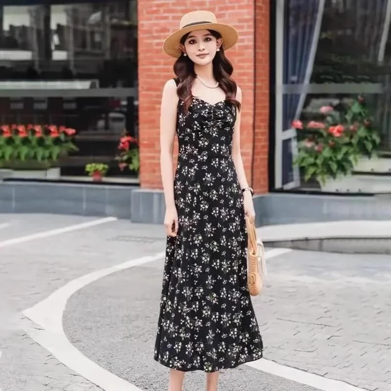 伊阿玛施芙商场同款2025夏新款经典收腰碎花吊带连衣裙子女150028