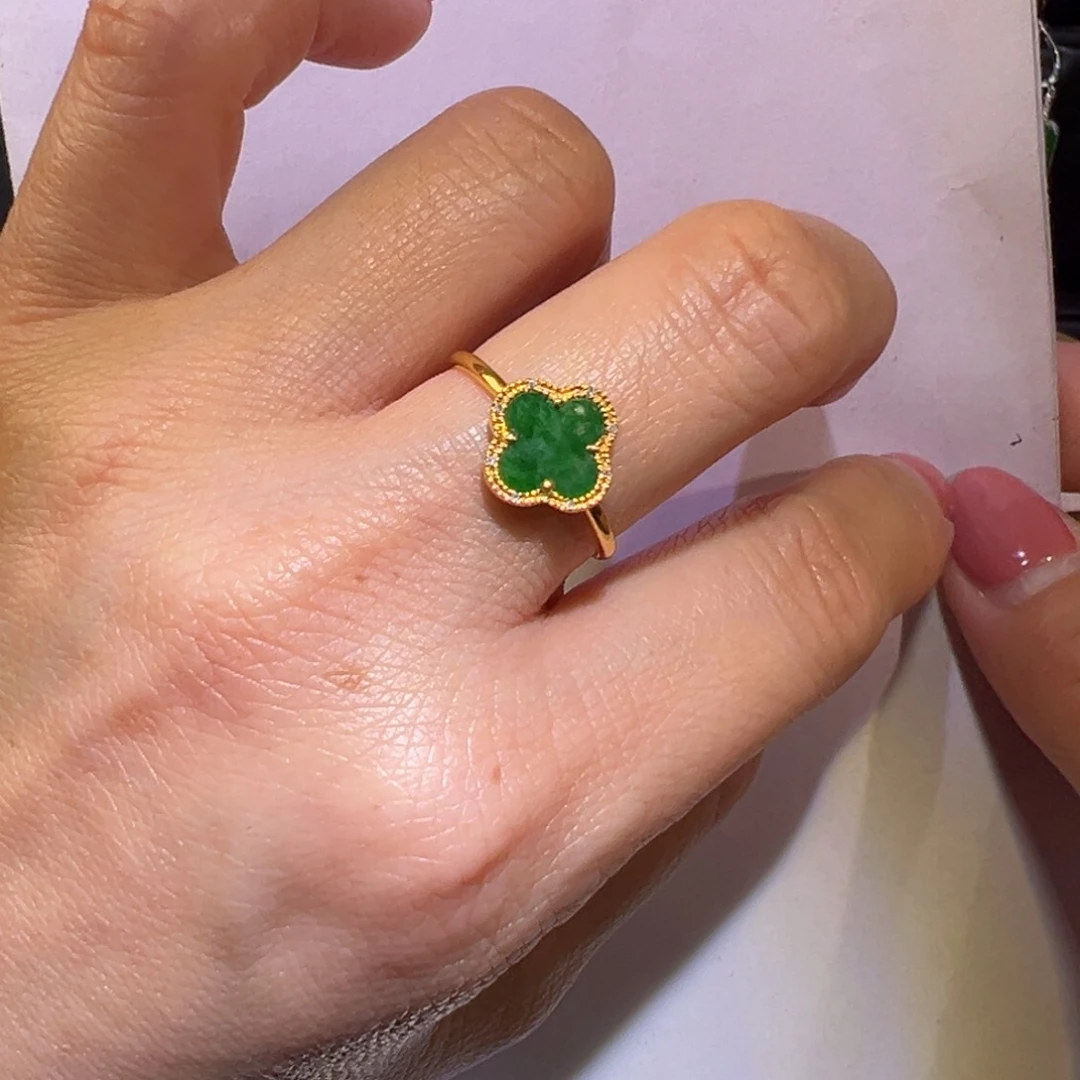 翡翠戒指18K金镶嵌戒指