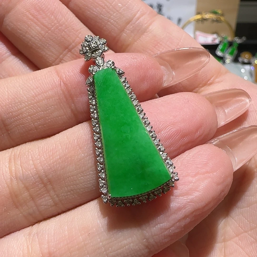 【闪购商品】颈饰未镶嵌翡翠