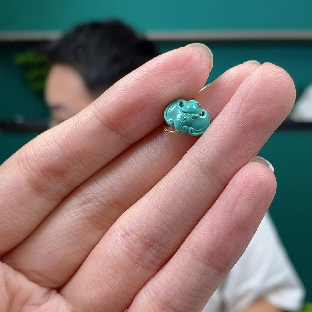 未镶嵌绿松石珠宝奇石