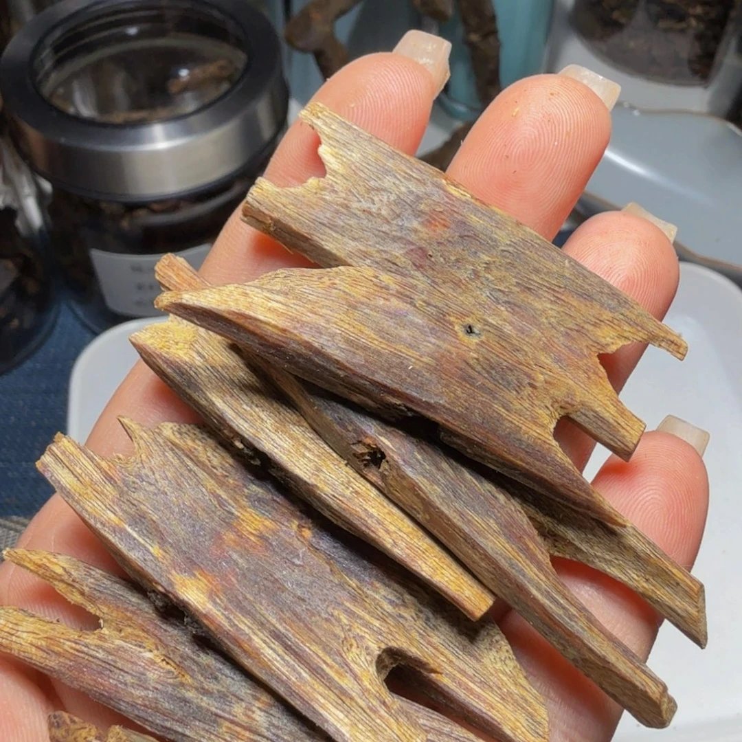 国***树脂制品陆河块料30克