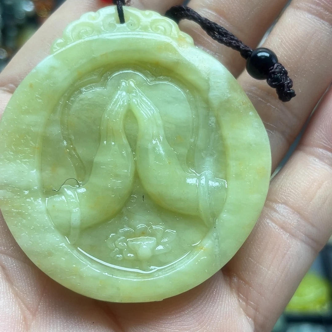 蛇纹石玉未镶嵌颈饰