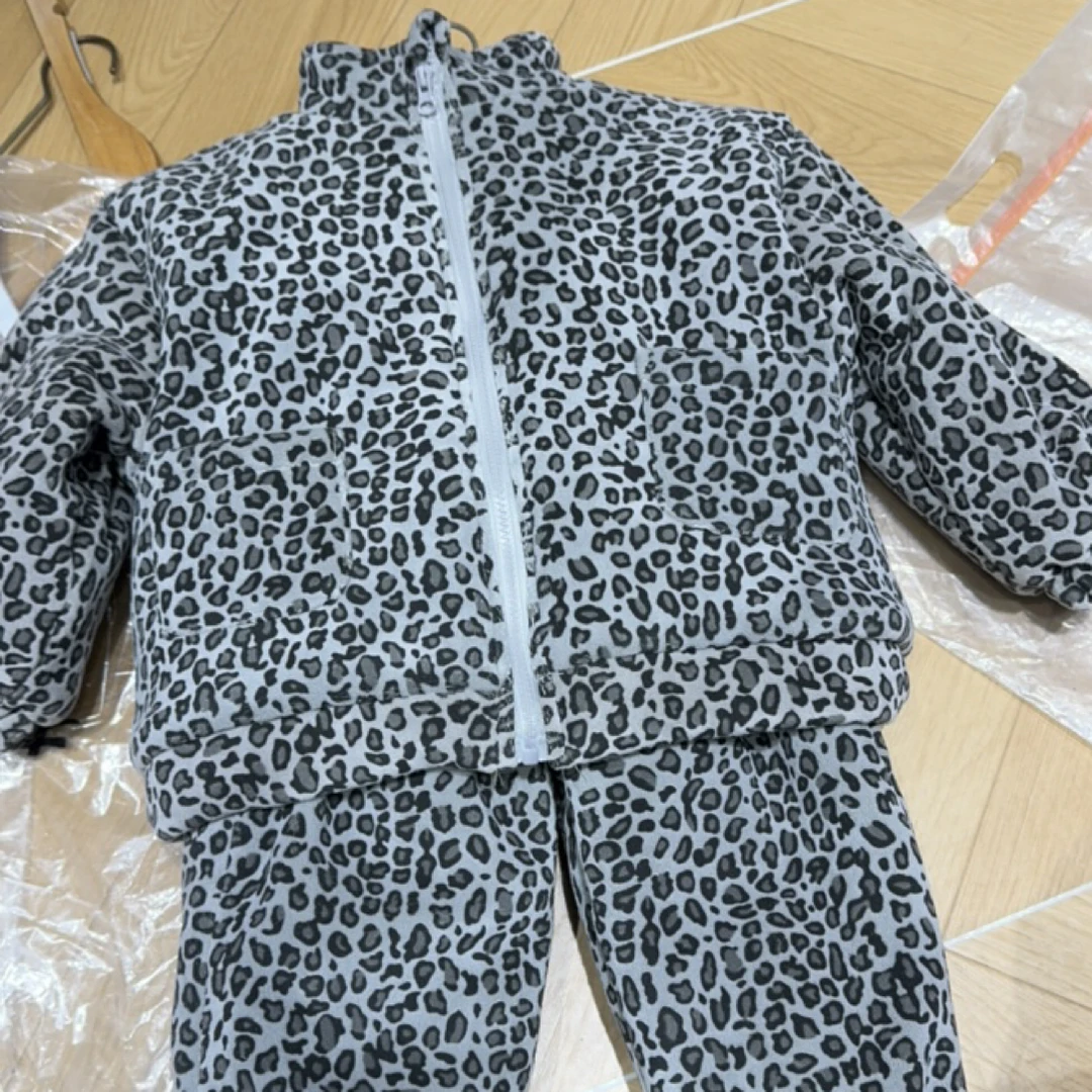 中童豹纹110-150码段，货号8265