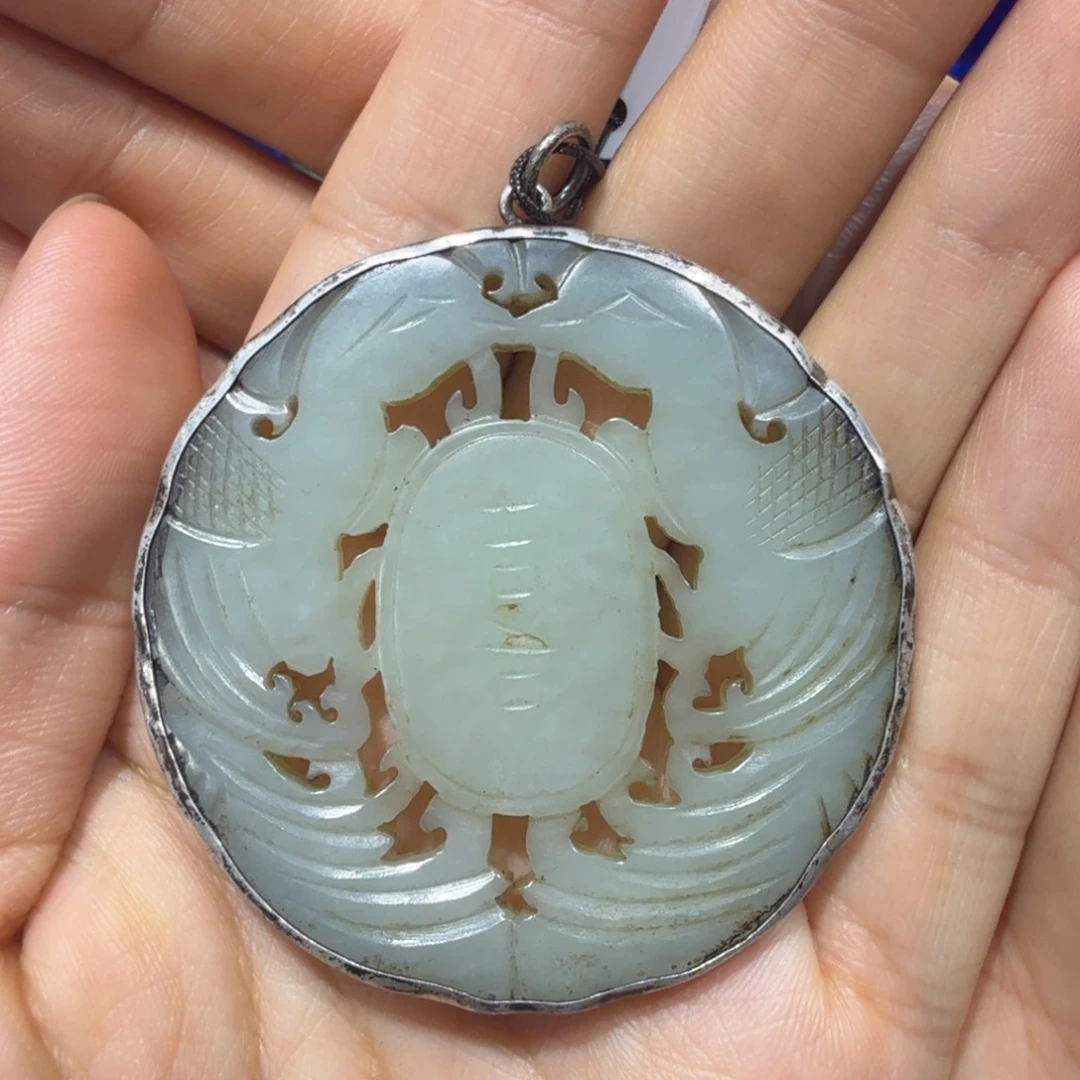 和田玉未镶嵌颈饰欲**都