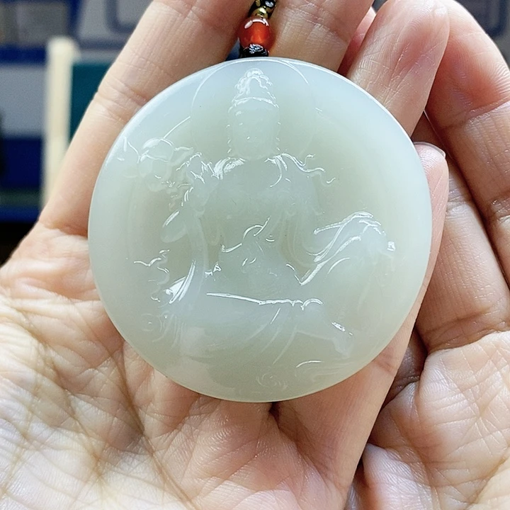 【闪购商品】颈饰未镶嵌和田玉岁*