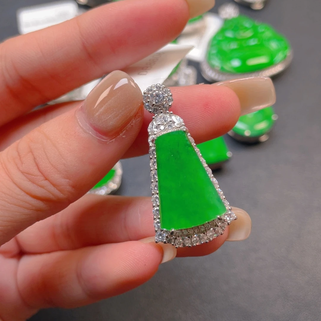 翡翠银S925镶嵌颈饰