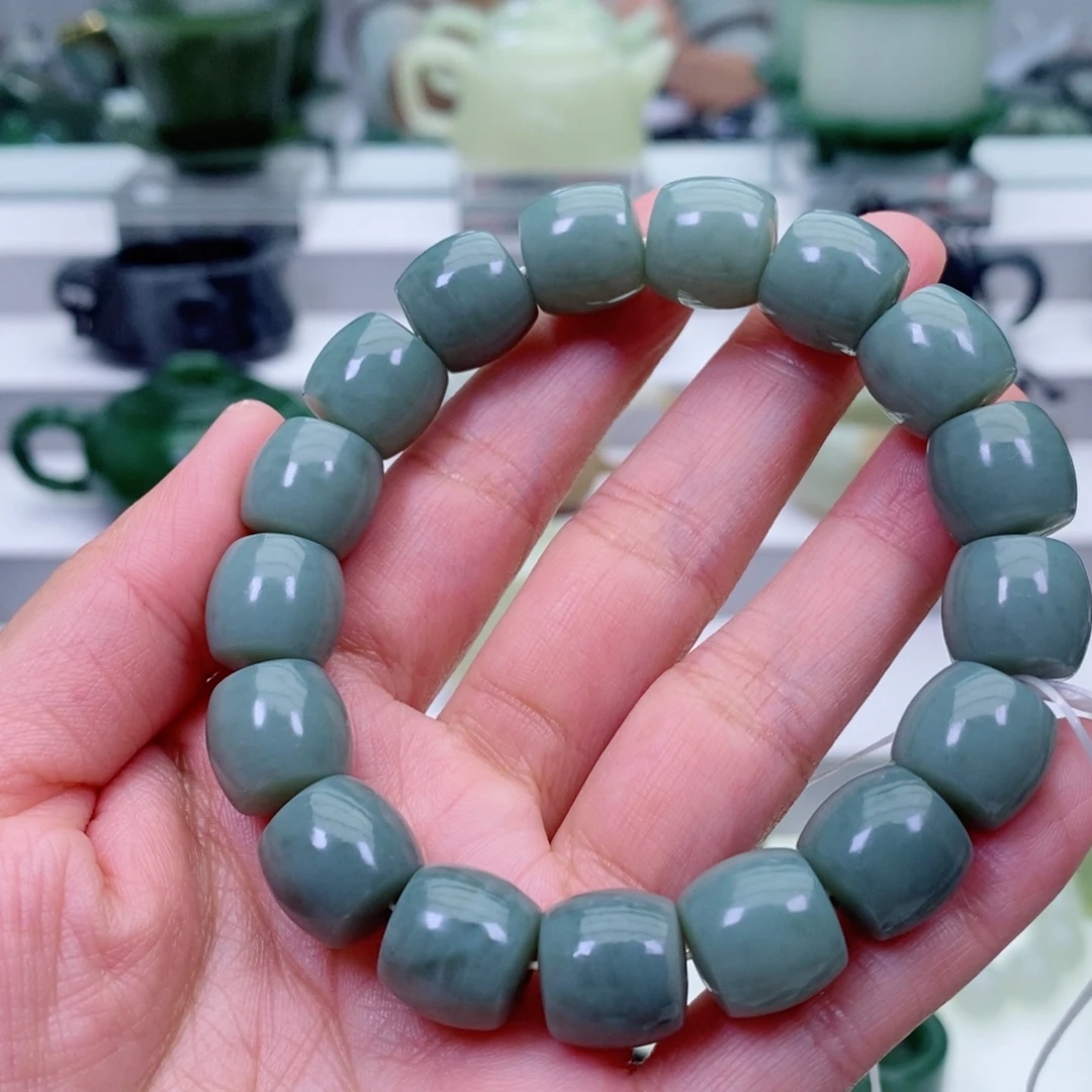 湘***壬和田玉未镶嵌摆件手串