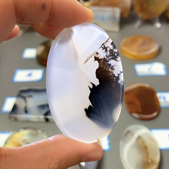 玛瑙/玉髓未镶嵌珠宝半成品