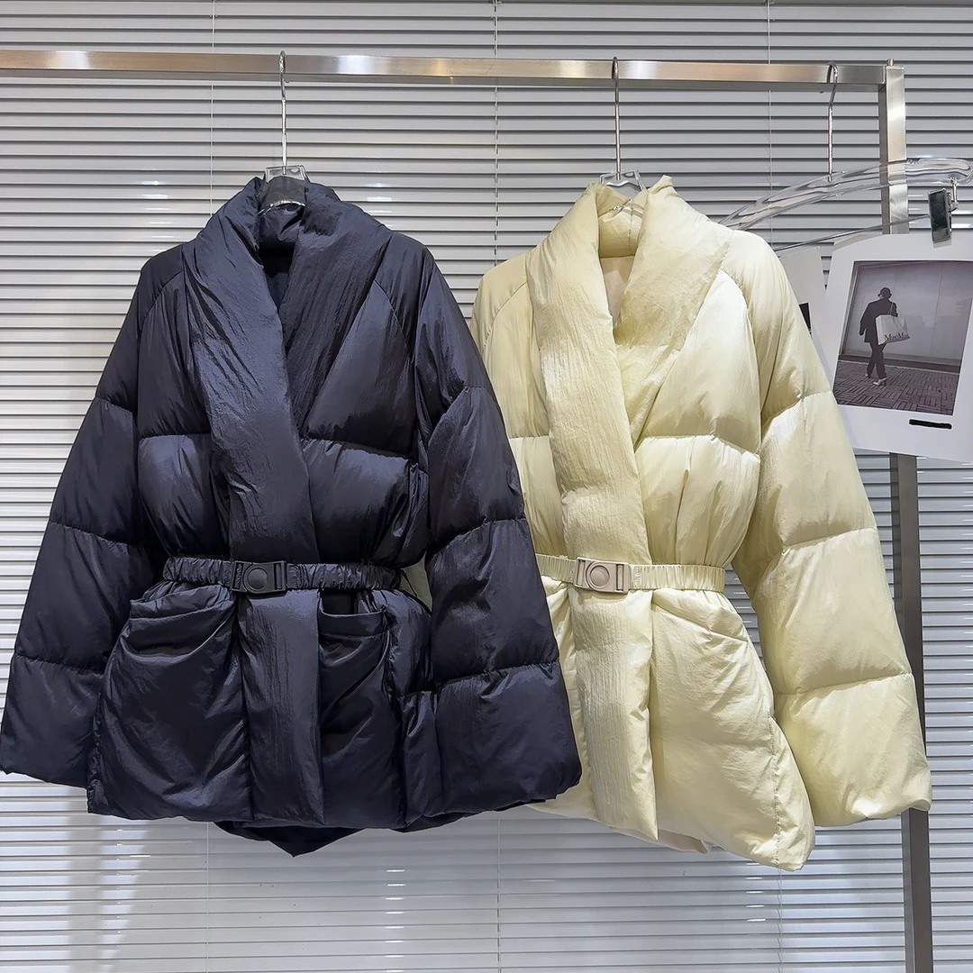 网红同款2024冬季新款小众款腰带收腰设计气质名媛保暖羽绒服外套