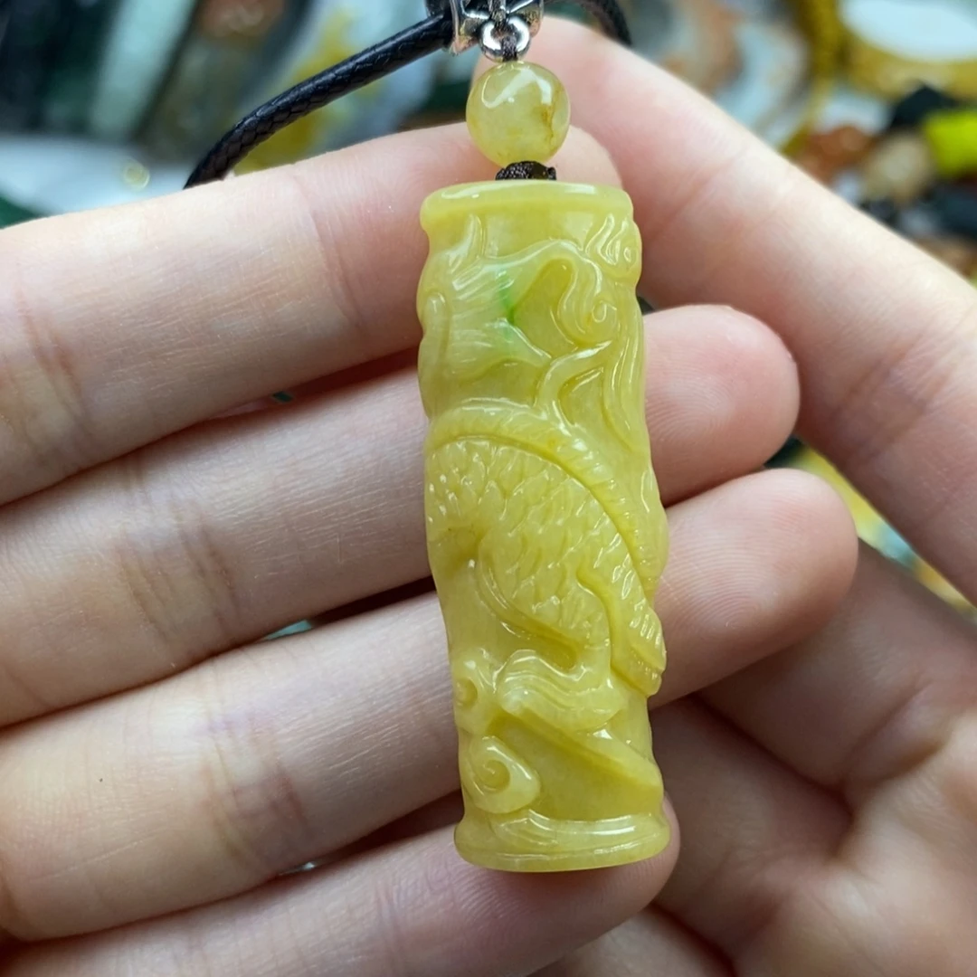 翡翠未镶嵌颈饰?****?