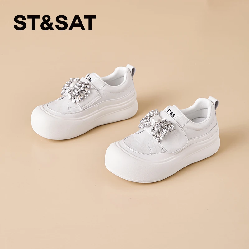 星期六爆款小白鞋女款2025新款秋冬时尚百搭休闲板鞋软底运动鞋女