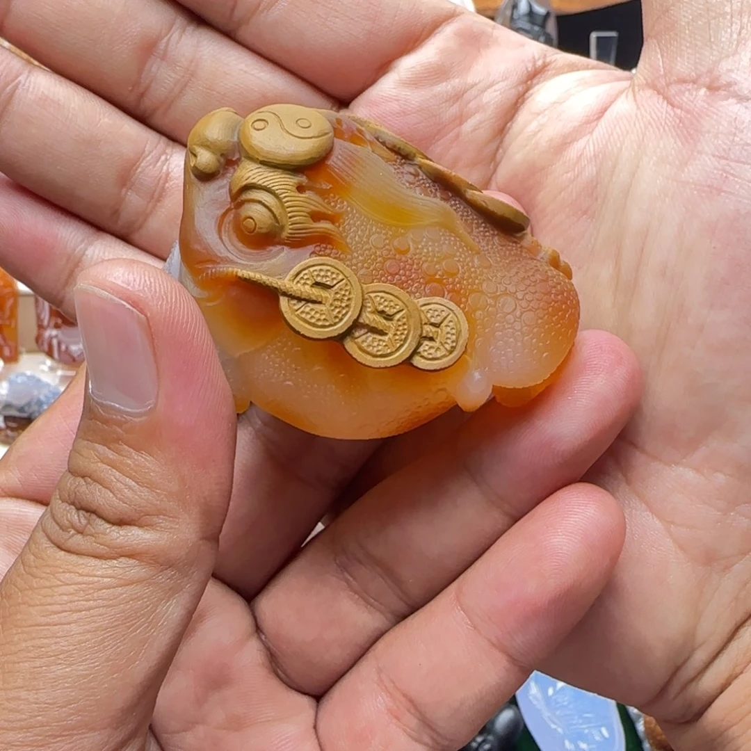 厚***物玛瑙/玉髓未镶嵌颈饰