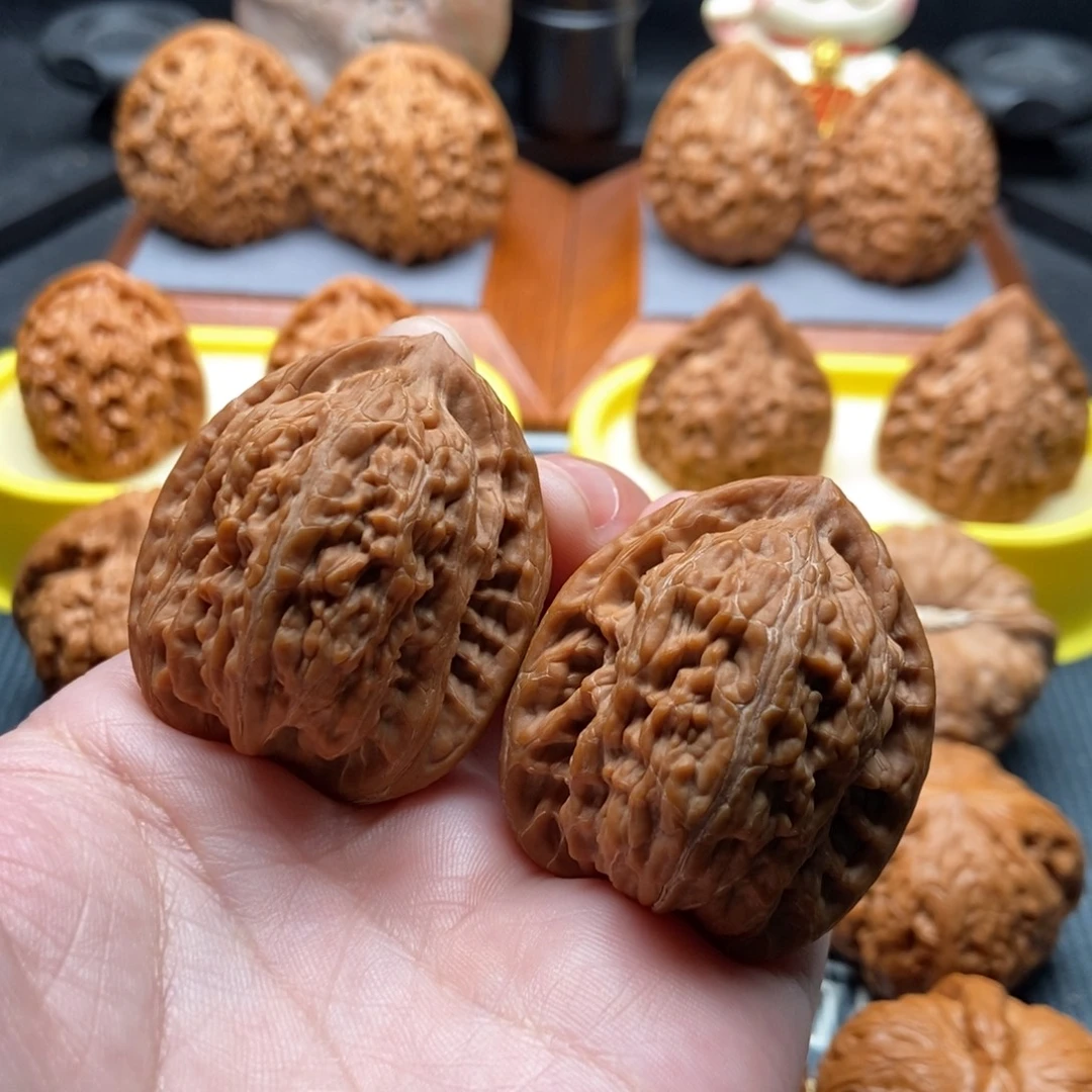 文玩核桃吊坠僧帽