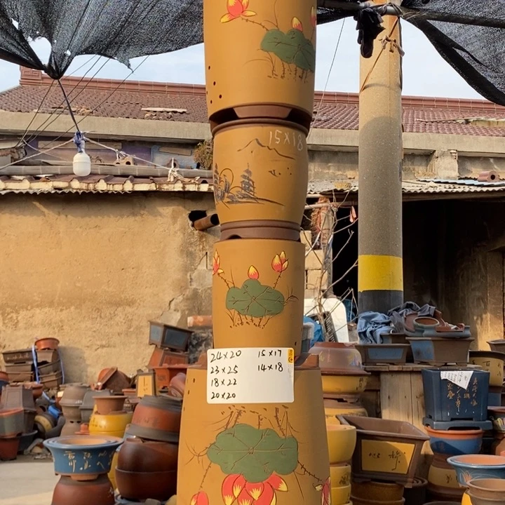 红陶紫砂器。这个世界上最大