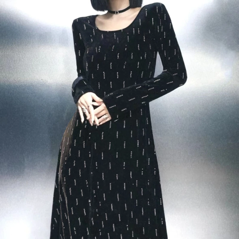 TZ8001--流星雨满钻女装连衣裙轻奢百搭气质长袖时尚