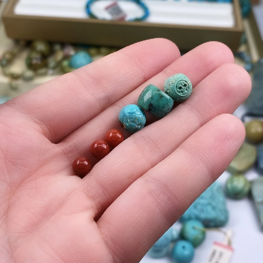 南红玛瑙未镶嵌珠宝奇石