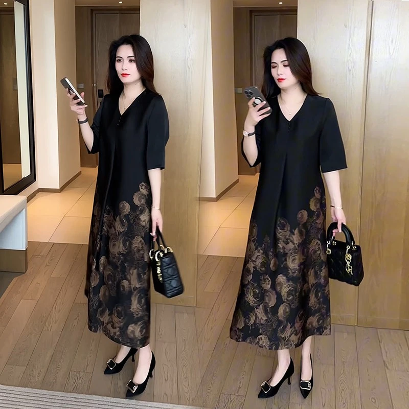 大码女装气质优雅中老年连衣裙洋气宽松遮肉裙子夏季中长款过膝裙