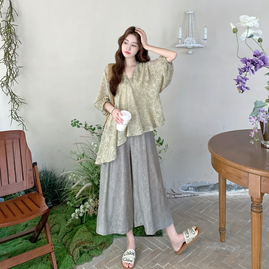 法式文艺复古印花套装女2025夏季新款不规则V领上衣阔腿裤两件套