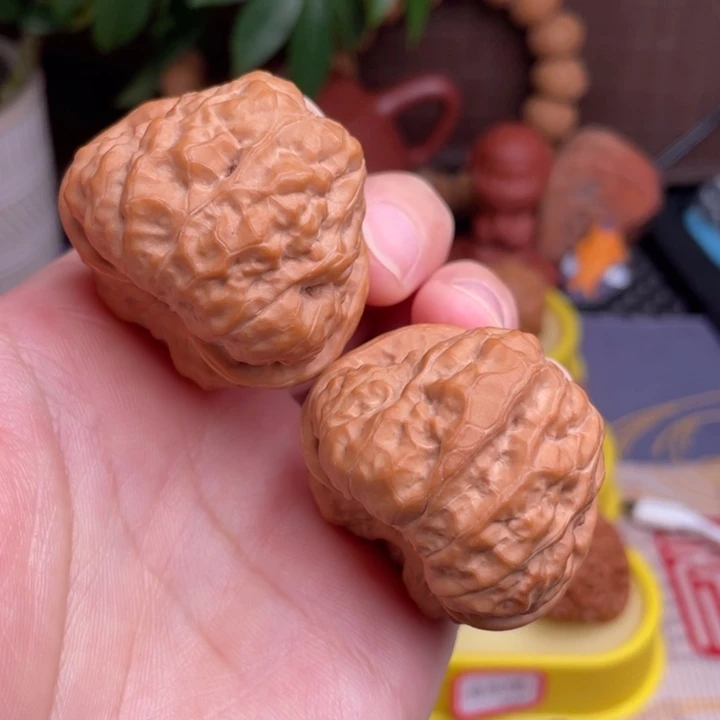 文玩核桃把件蛤蟆头41.5