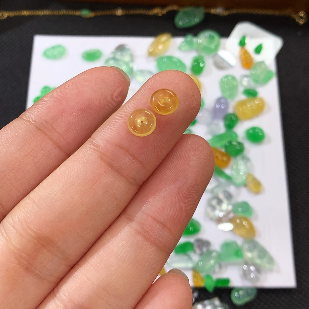 翡翠裸石玻璃种平安扣