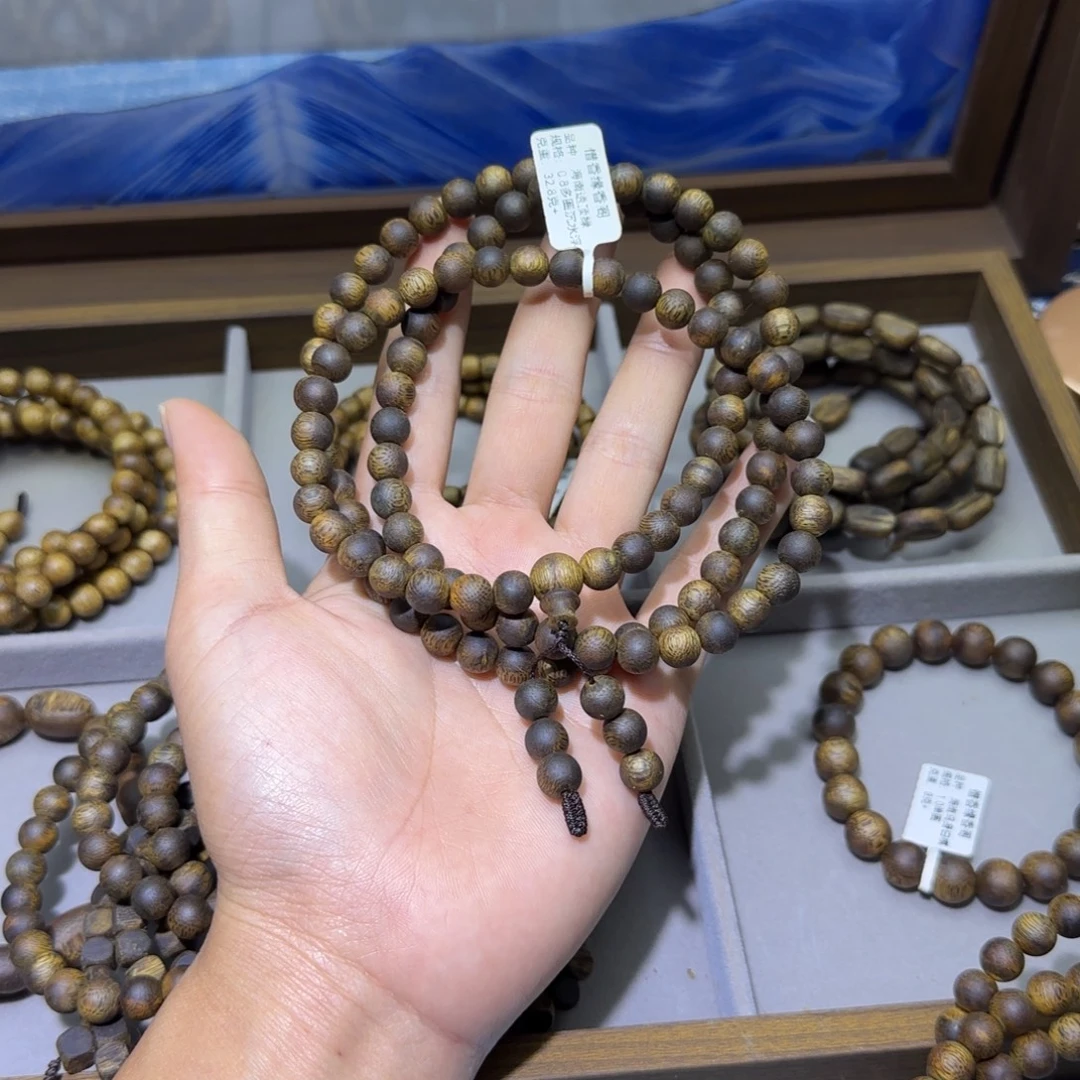 沉香沉香香囊海南透顶绿沉水浮0.8多圈32+