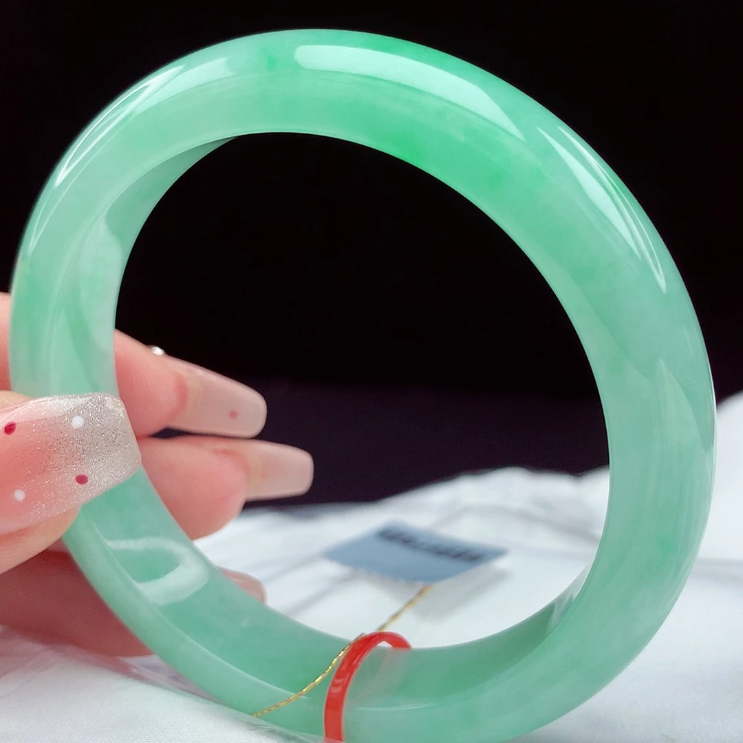 翡翠手镯未镶嵌56圈751