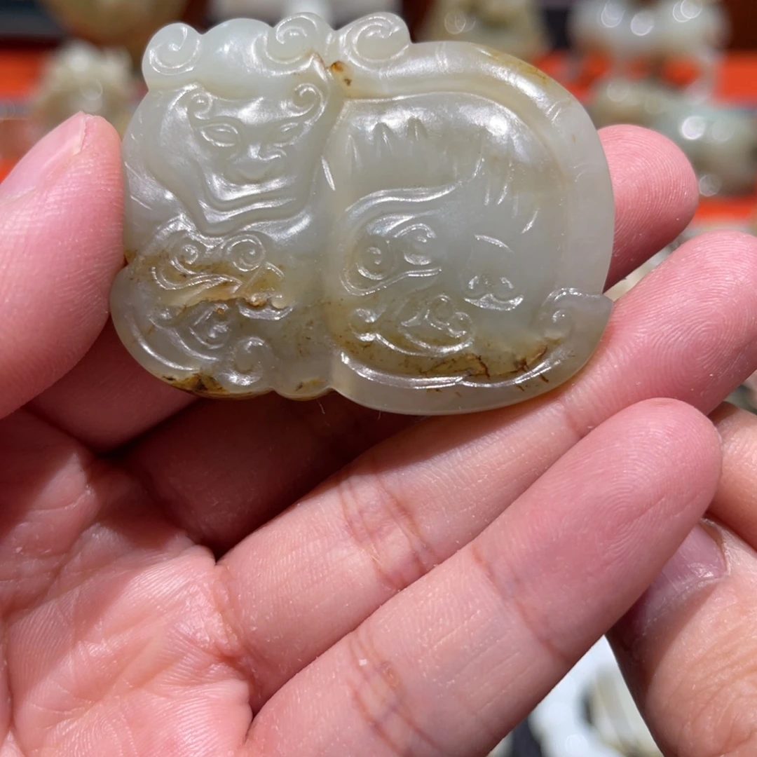 2***g颈饰未镶嵌和田玉