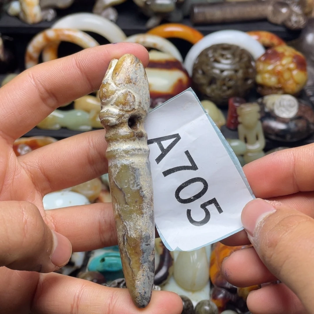 和田玉（糖玉）挂件未镶嵌