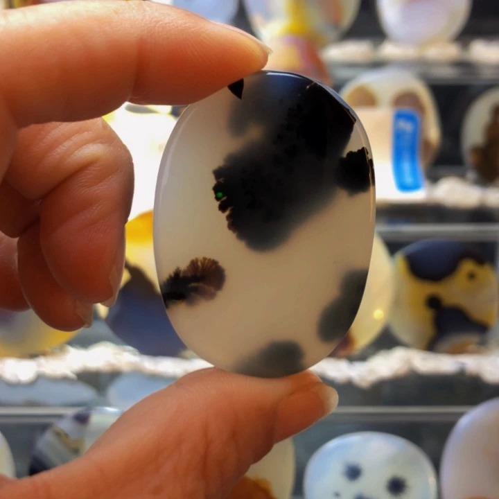 合金玛瑙/玉髓珠宝奇石131