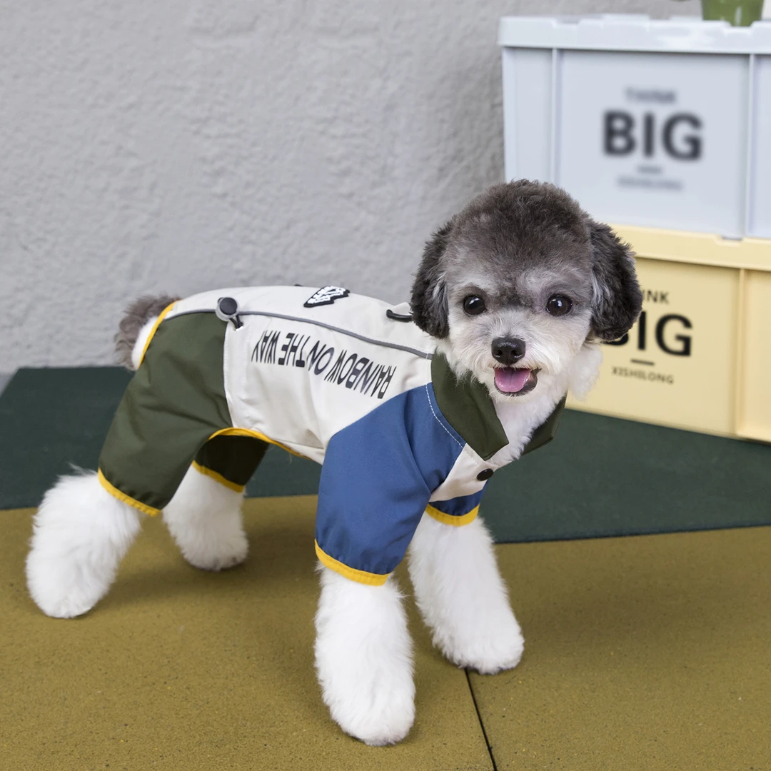 宠物防水雨衣冲锋衣四季通用狗狗衣服柯基四脚泰迪比熊宠物牵引扣