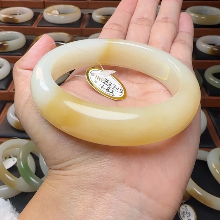 和田玉未镶嵌手镯黄金糖粉57.4