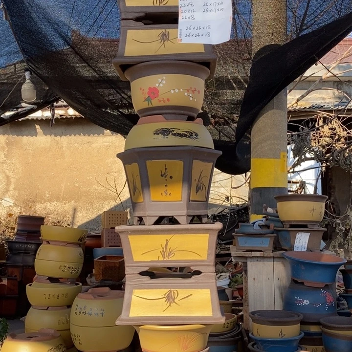 紫砂花盆紫砂特疼。紫砂