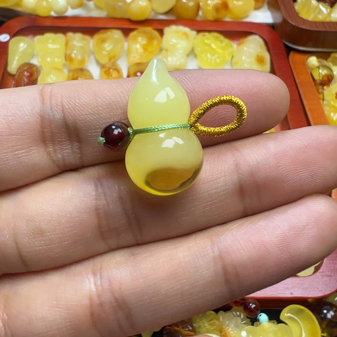 未镶嵌吊坠(不含链)琥珀