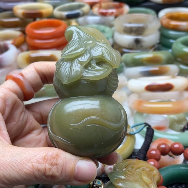 石英质玉手镯未镶嵌淘*