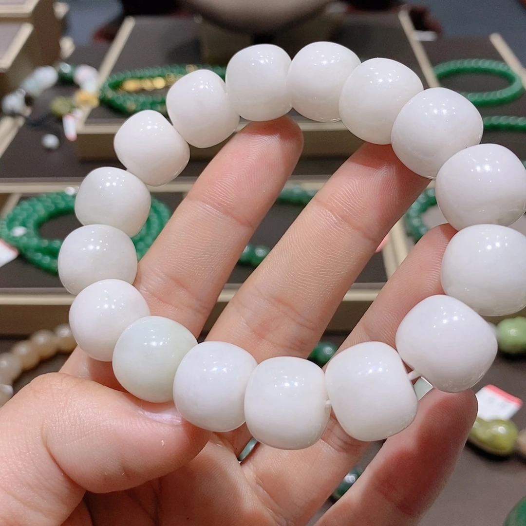 独山玉未镶嵌手串