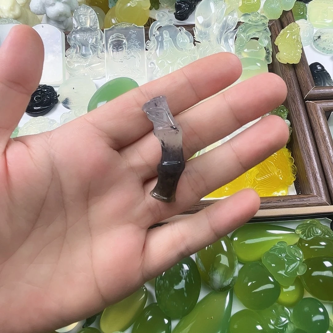 未镶嵌岫玉吊坠(不含链)