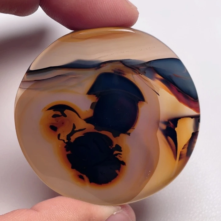 玛瑙/玉髓颈饰未镶嵌四*草