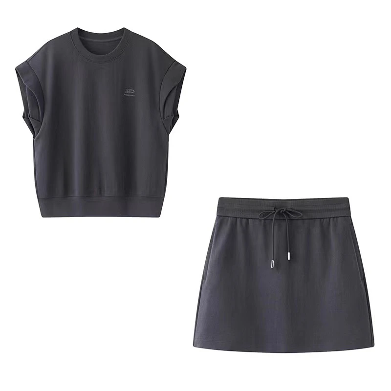 艾家2025 新款。简单大方洋气百搭显瘦 休闲套装女9215