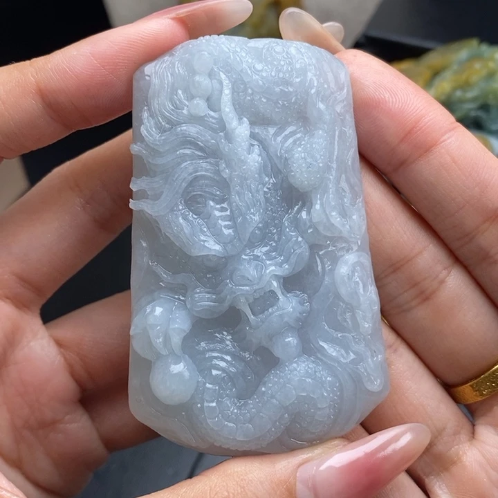 定制翡翠未镶嵌龙牌