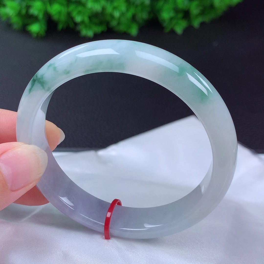 翡翠手镯未镶嵌58圈口432106