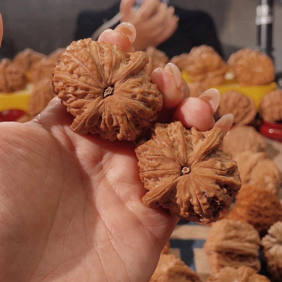 吊坠文玩核桃难*41血麒麟4