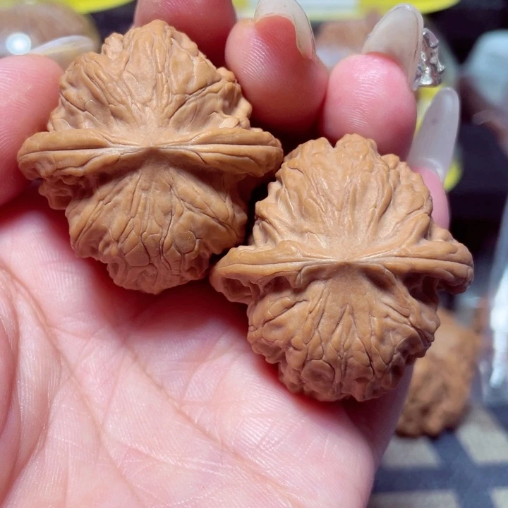 文玩核桃把件野狼39